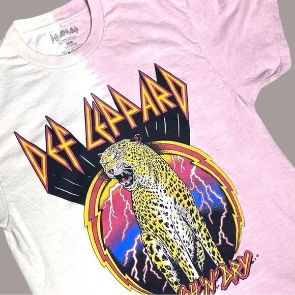 DEF LEPPARD High N Dry graphic Pink dye T shirt  Size M Unisex - Picture 6 of 7